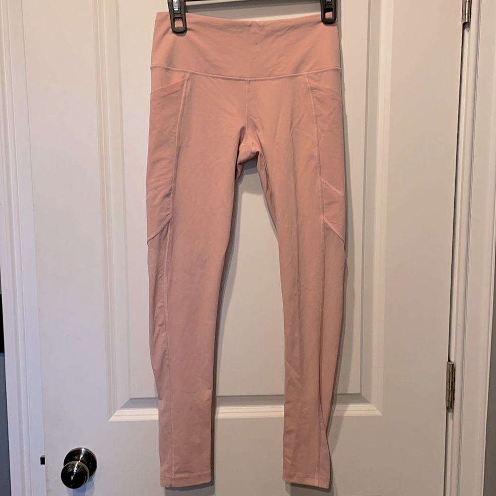 Light pink Victoria Secret sport leggings, small